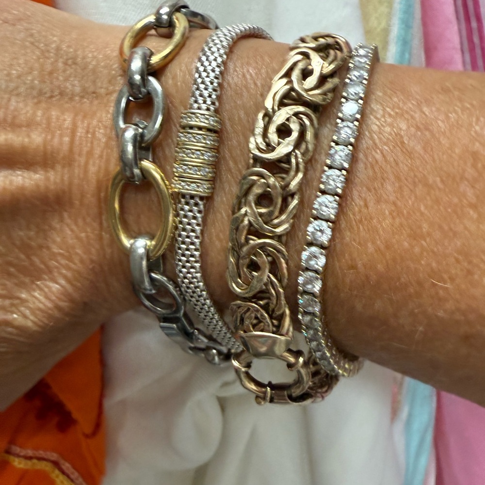 Vintage Gold and Silver toned Chain Bracelet - 7 inches